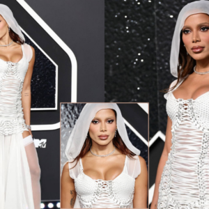 Anitta Dressed Like a Sєxy Bride in a Sheer Veil and Lace-Up Corset Dress at the 2024 MTV VMAs