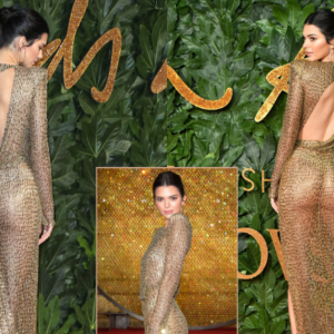 Kendall Jenner replicates her most naked look ever at The Fashion Awards Kendall Jenner replicates her most naked look ever at The Fashion Awards