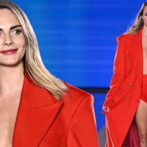 Cara Delevingne sets pulses racing as she go braless beneath a dramatic red coat with VERY skimpy H๏τ pants at L’Oreal show amid PFW Cara Delevingne sets pulses racing as she go braless beneath a dramatic red coat with VERY skimpy H๏τ pants at L’Oreal show amid PFW