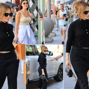 Jennifer Lopez stuns in bodycon look at dinner with manager Jennifer Lopez stuns in bodycon look at dinner with manager
