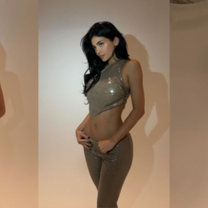 Kylie Jenner pH๏τographed for her new Khy holiday collection.